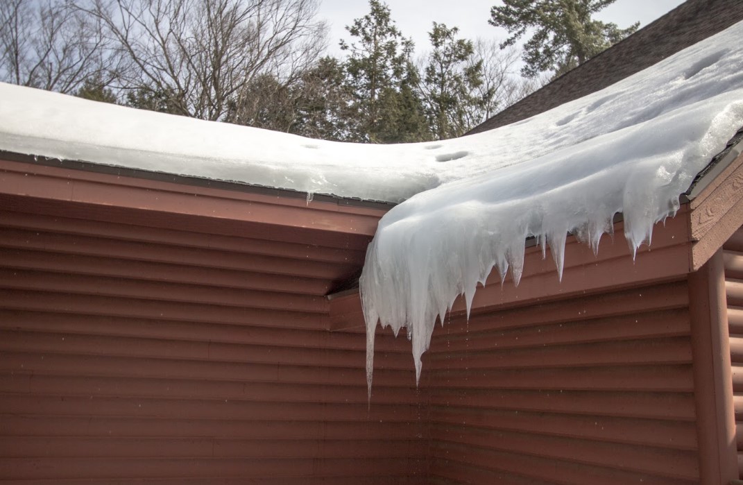 ice dam on roof